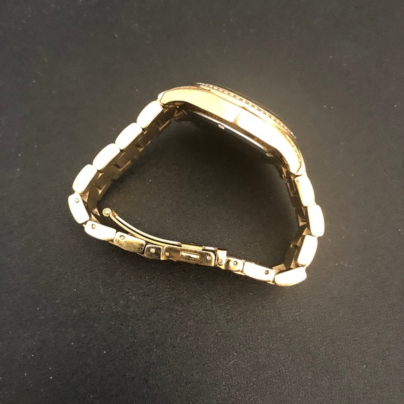Michael Kors Gold Watch - Picture 4 of 7